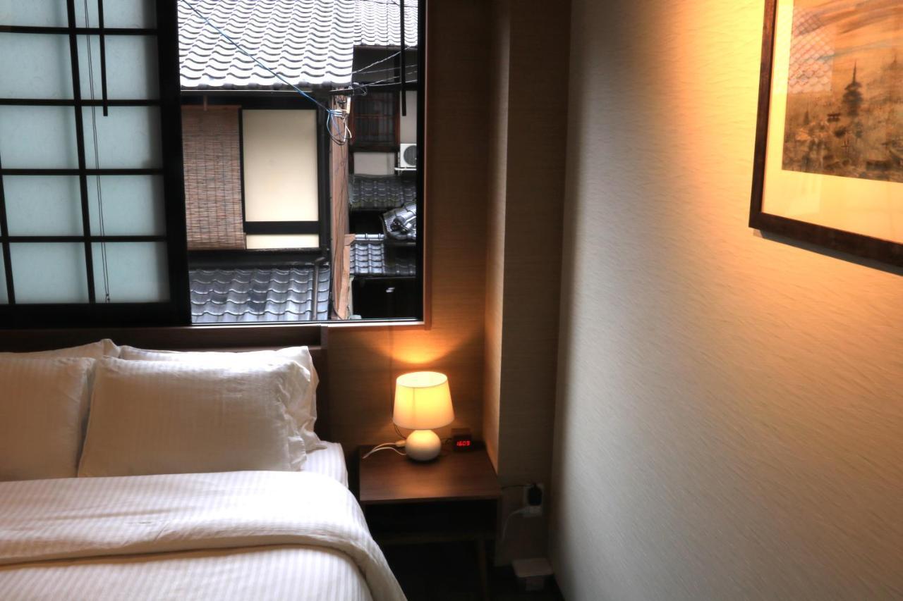 Hotel Traveling Bridge Nijojo Kyōto Esterno foto
